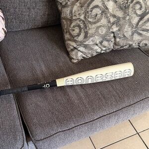 Bonesbr - White/Black Baseball Bat